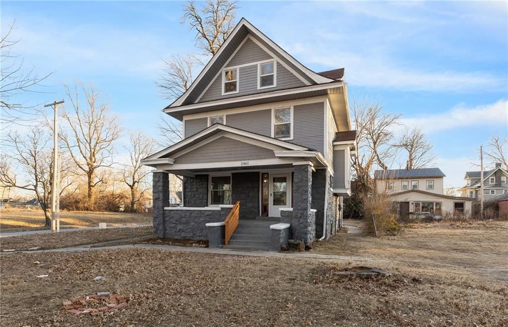 Photo of 2961 Lockridge Avenue, Kansas City, MO 64128 (MLS # 2597578)