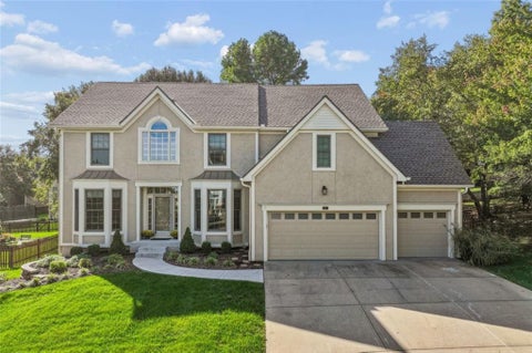 Photo of 9101 W 148th Street, Overland Park, KS 66221 (MLS # 2647075)