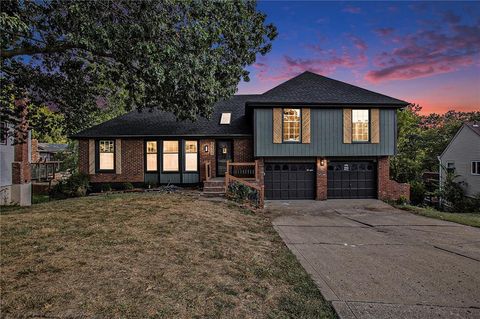 7401 N Amoret Avenue, Kansas City, MO 64151 - #: 2531861