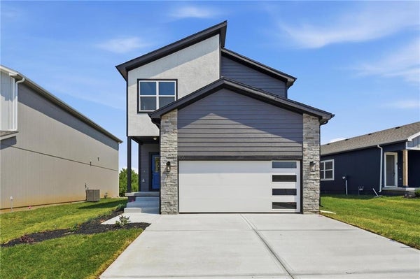 806 GLENN CIR, RAYMORE, MO 64083 - Image 3f96fd81815ffd09e5feb2dbc91bae5a/1574879550
