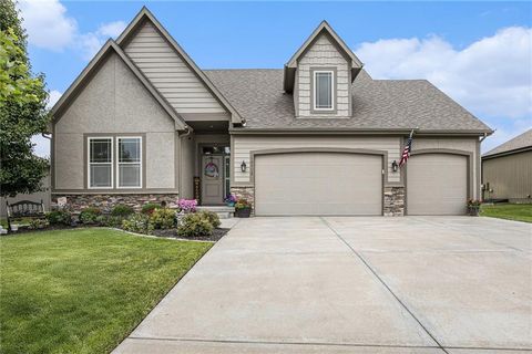 18512 W 194th Street Spring Hill KS 66083