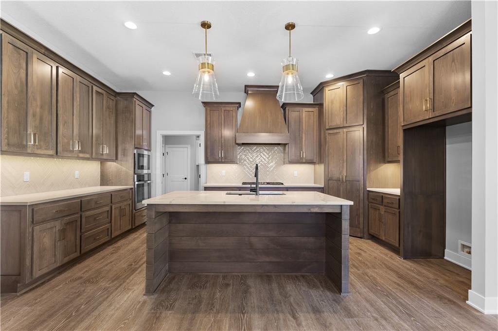 17162 S Laurelwood Street