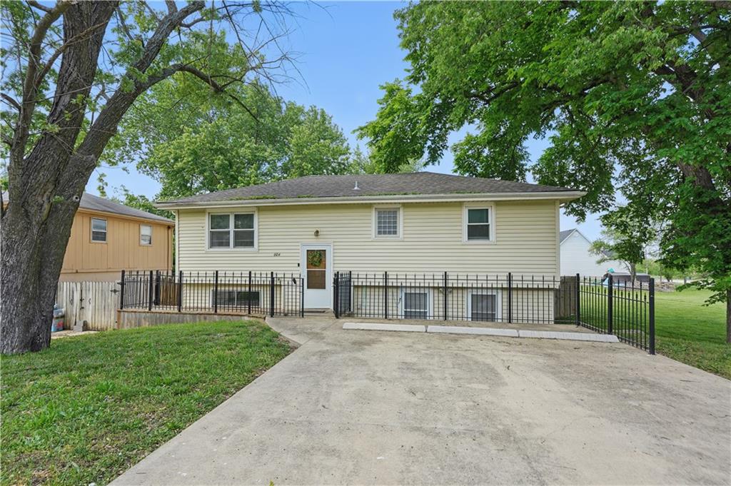 Listing image 1