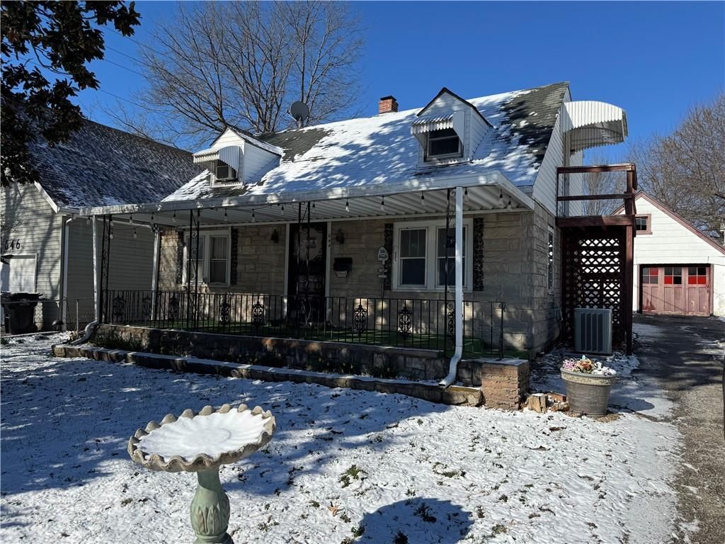 Photo of 644 S Lake Drive, Independence, MO 64053 (MLS # 2607547)