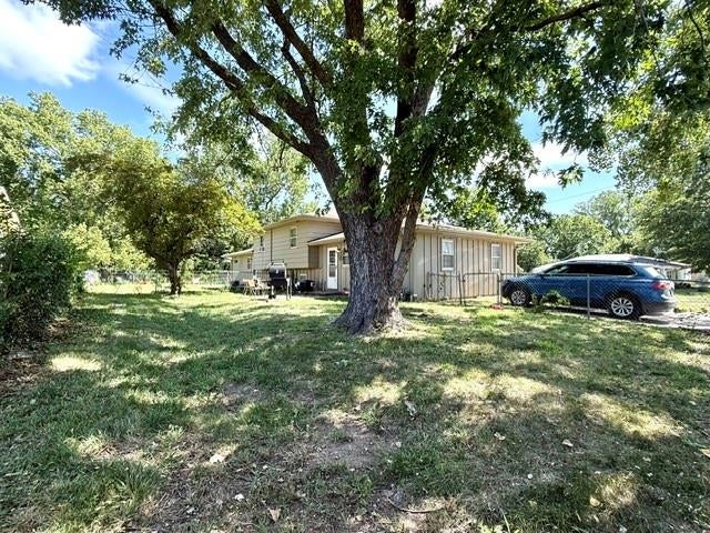 2911 & 2913 Belle Haven Drive