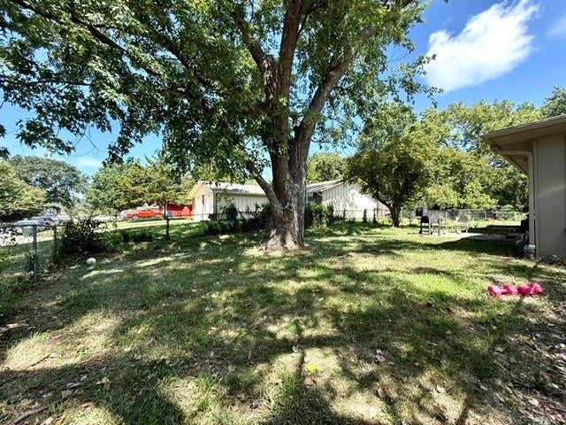 2911 & 2913 Belle Haven Drive