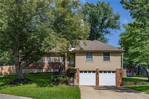 1308 S Apache Court, Olathe, KS 66062 - MLS#: 2630502