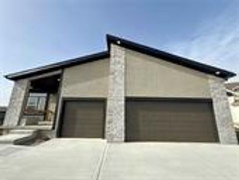 Photo of 16641 Lawson Street, Olathe, KS 66062 (MLS # 2628336)