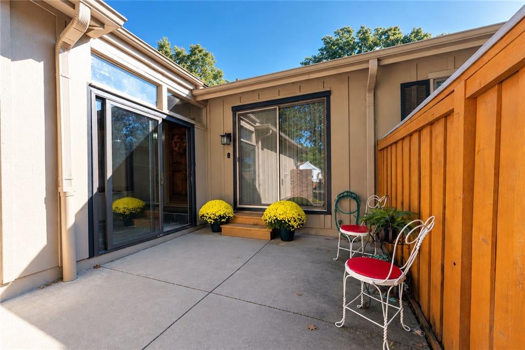 2214 CONDOLEA Terrace
