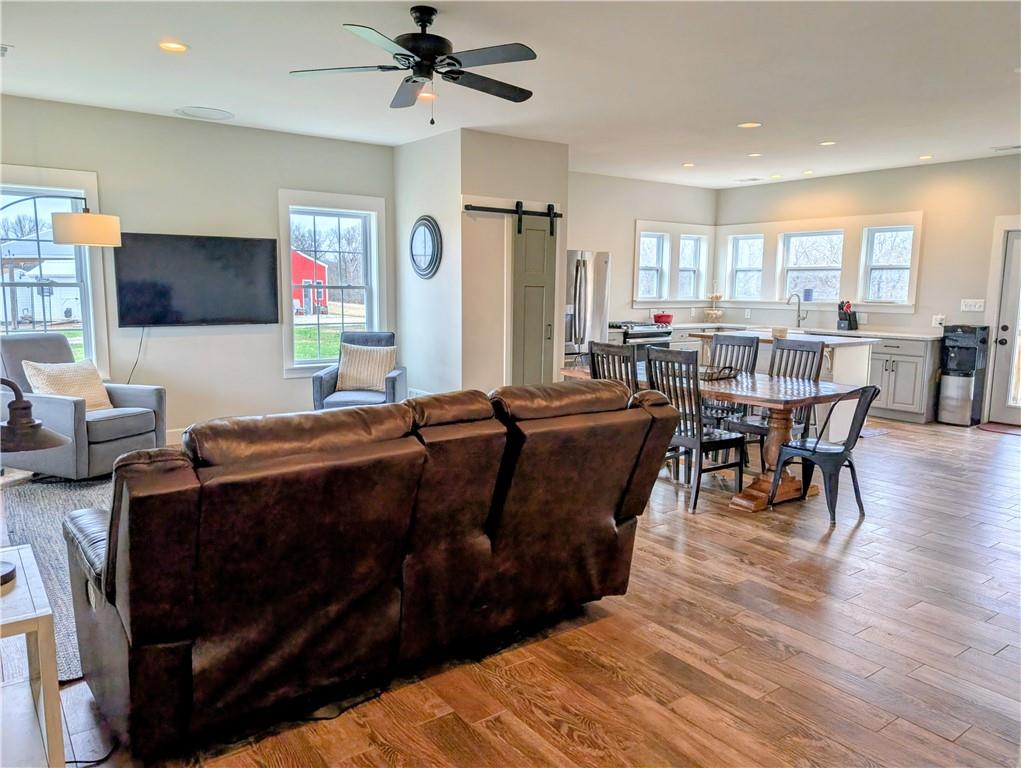 347 NE County Road V Highway