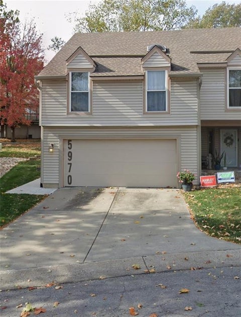 Photo of 5970 N Bellefontaine Avenue, Kansas City, MO 64119 (MLS # 2639466)