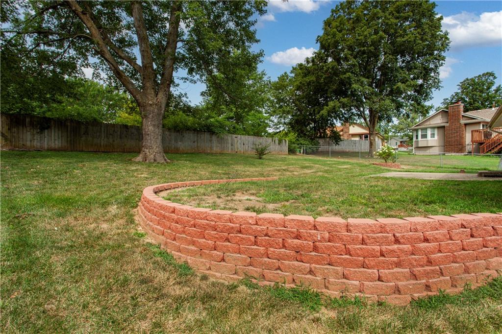 2404 Viking Drive