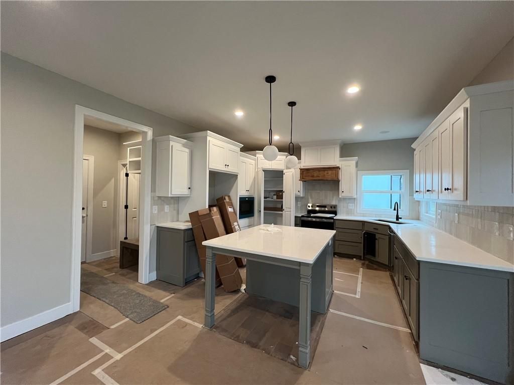 Photo of 16949 S Brentwood Street, Olathe, KS 66062 (MLS # 2598367)