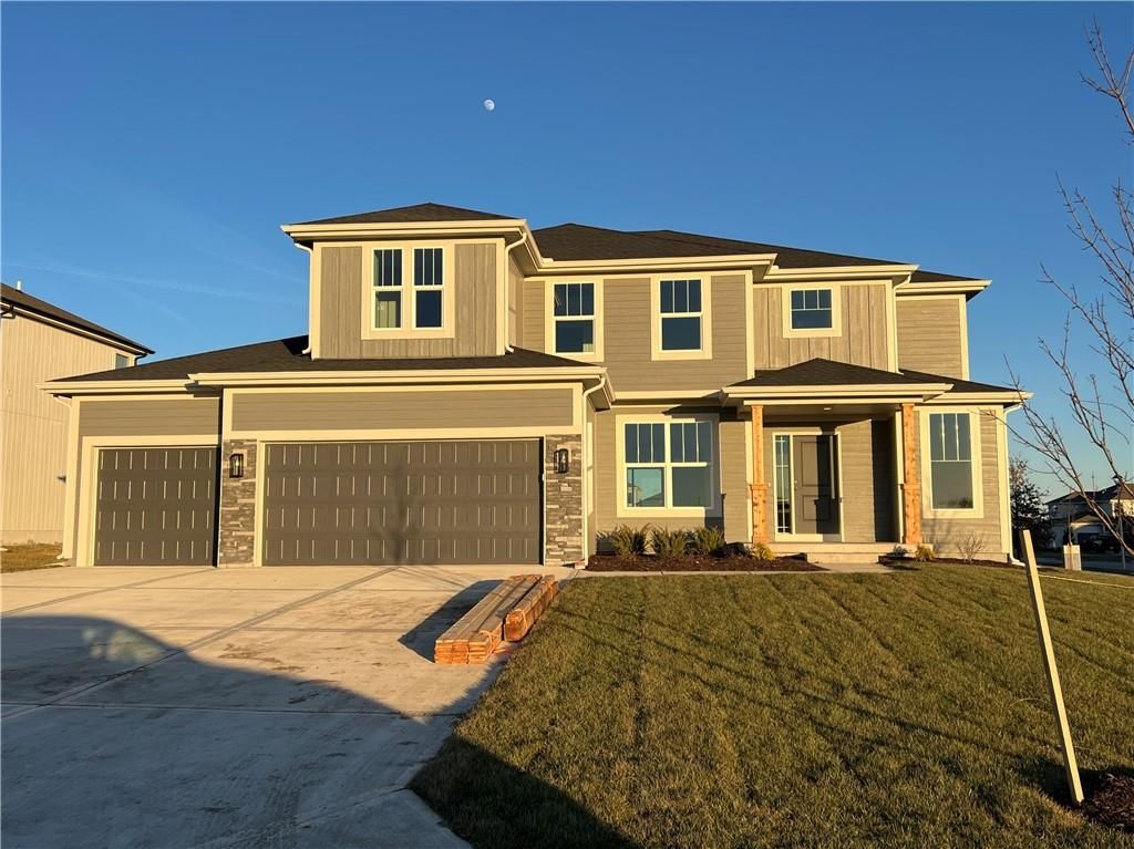 Photo of 16949 S Brentwood Street, Olathe, KS 66062 (MLS # 2598367)