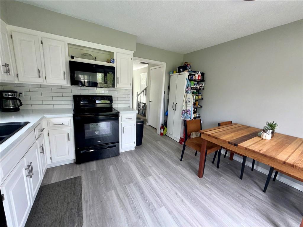 1108 and 1110 SE 8th Street