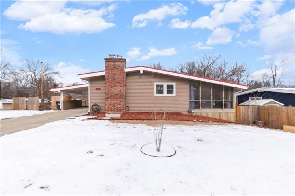 Photo of 903 E Clark Street, Warrensburg, MO 64093 (MLS # 2597291)