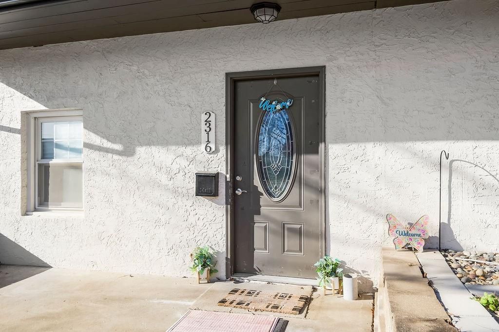 Photo of 2316 S 47th Terrace, Kansas City, KS 66106 (MLS # 2592218)