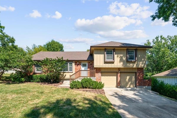 4206 E 105TH TER, KANSAS CITY, MO 64137 - Image 4142bf444a61cf4dcf06e08e3f080d85/3154881808