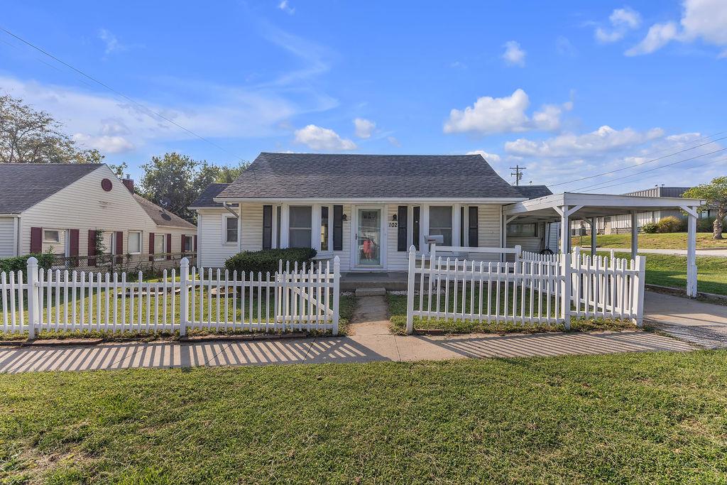 Photo of 102 S Chestnut Street, Cameron, MO 64429 (MLS # 2643154)