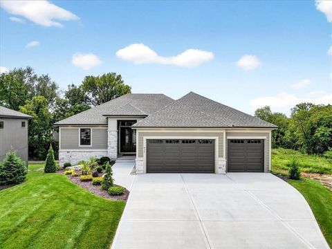 915 Savannah Lane Greenwood MO 64034