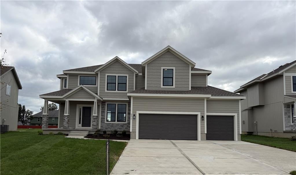 2275 W Elm Terrace