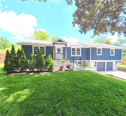 8645 Lowell Avenue, Overland Park, KS 66212 - #: 2547882