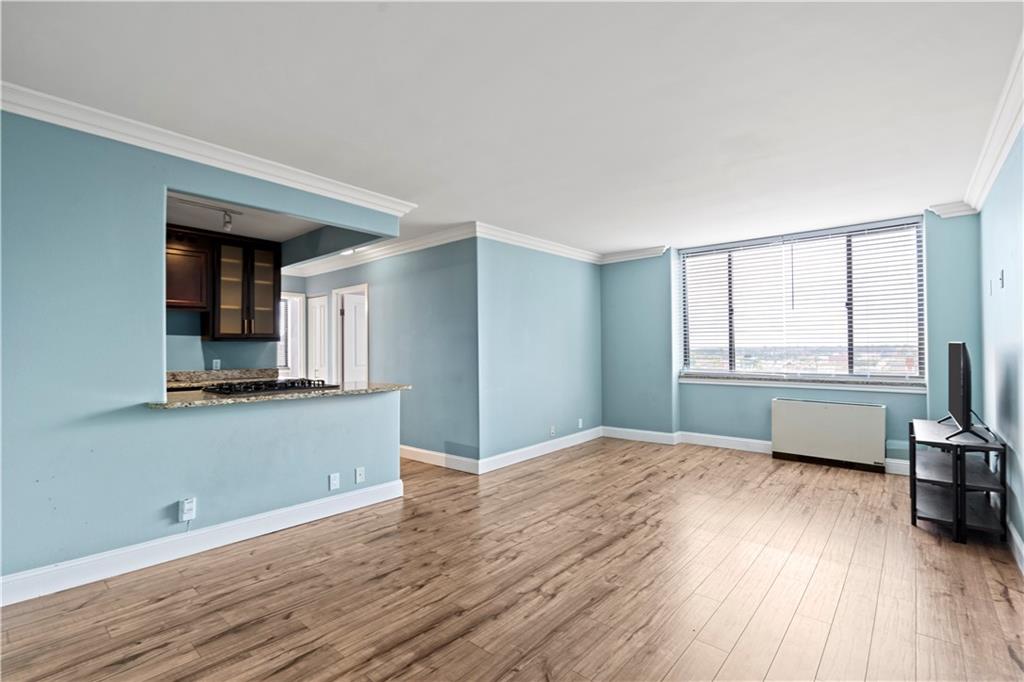 700 E 8th Street 11 T
