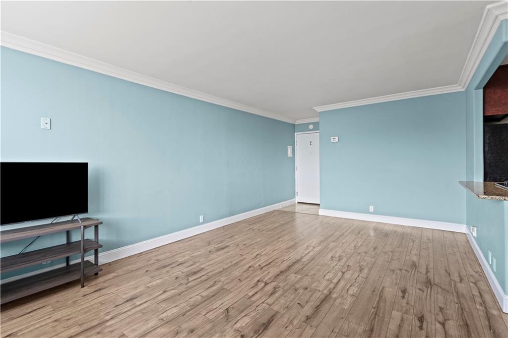 700 E 8th Street 11 T