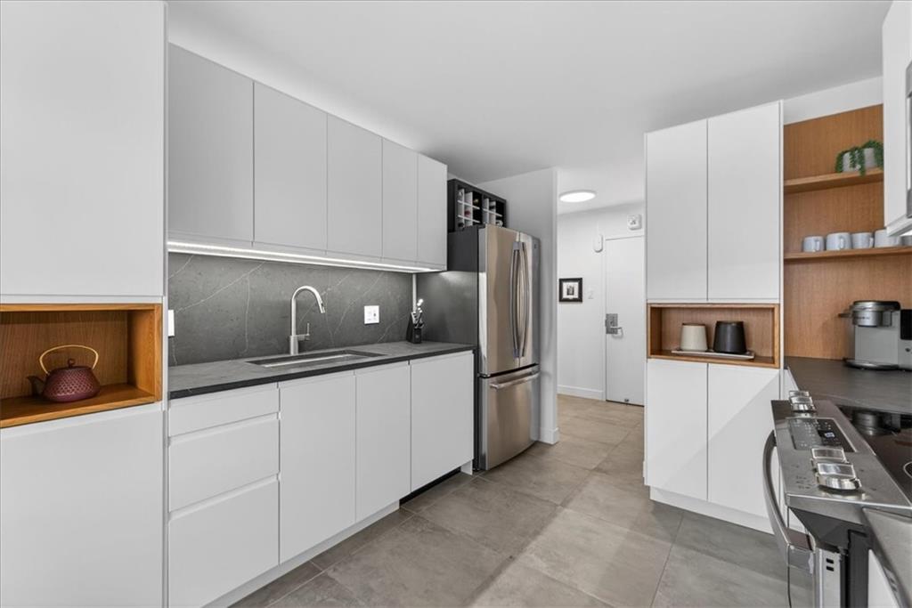 2510 Grand Boulevard 1102