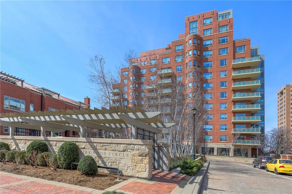 4950 Central Street 1001