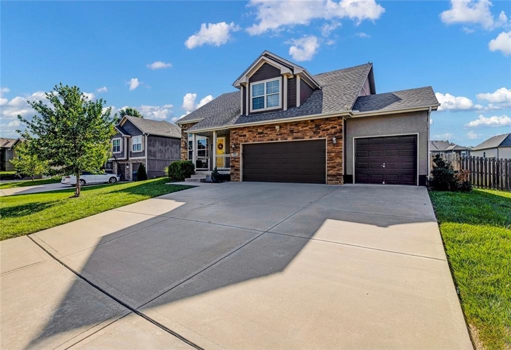 1409 NE Jaclyn Drive