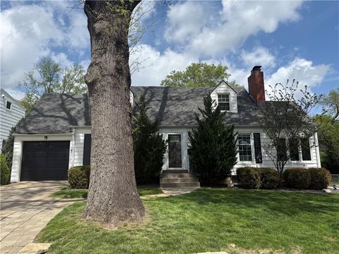 2714 W 51st Street Westwood KS 66205