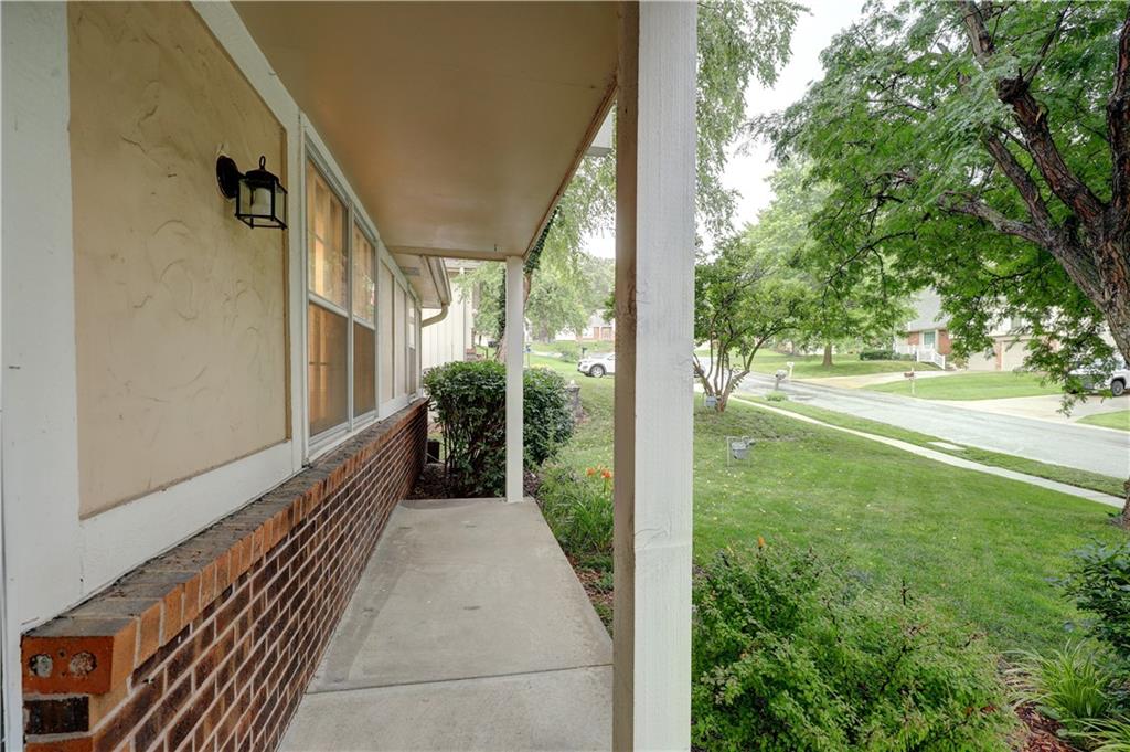 11820 W 99th Terrace - Photo 3