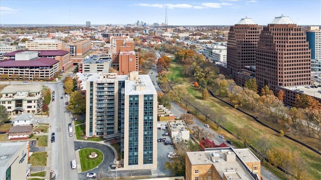 4545 Wornall Road 1110