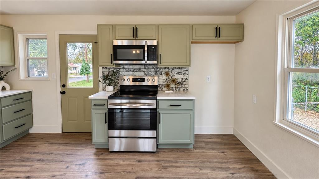 3600 NE 54TH Terrace