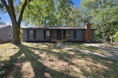 6102 Earnshaw Street, Shawnee, KS 66216 - #: 2641559