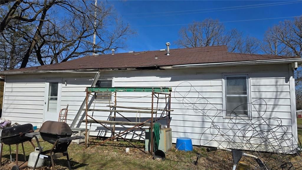 Photo of 224 E Polk Street, Chillicothe, MO 64601 (MLS # 2607479)