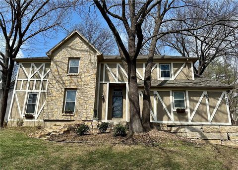 8135 Acuff Lane Lenexa KS 66215