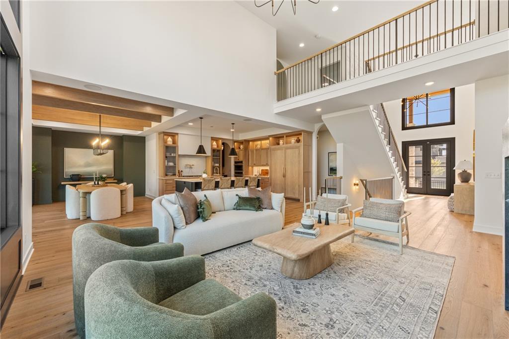 9606 W 175th Terrace