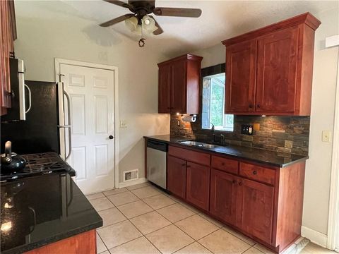 Tiny photo for 212 Jackson Avenue, Liberty, MO 64068 (MLS # 2623222)