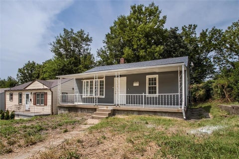 Photo of 3336 Jackson Avenue, Kansas City, MO 64128 (MLS # 2636465)