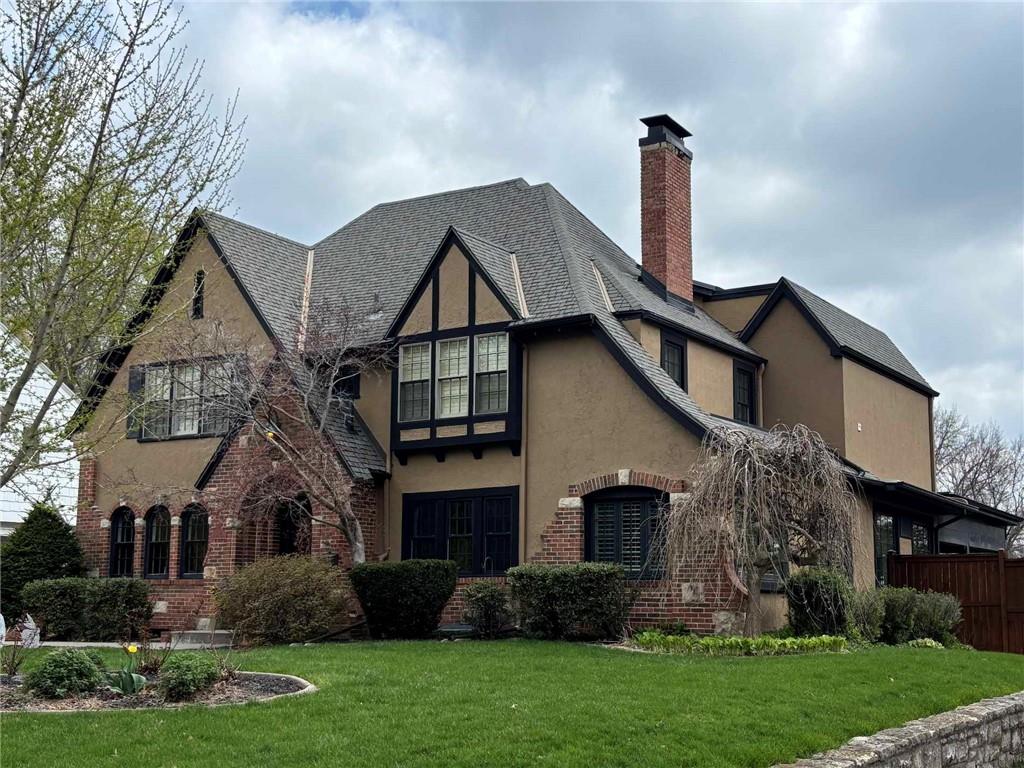 1059 N Noyes Boulevard