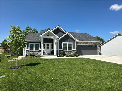 546 N Oakwood Lane, Tonganoxie, KS 66086 - MLS#: 2548793