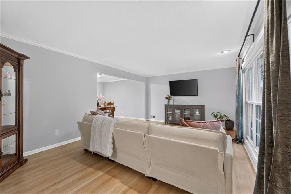 201 W 109th Terrace
