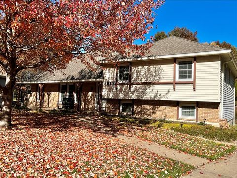 1612 NE Rosewood Drive, Gladstone, MO 64118 - MLS#: 2586959