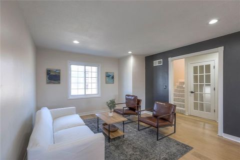 Tiny photo for 619 N Gallatin Street, Liberty, MO 64068 (MLS # 2601313)