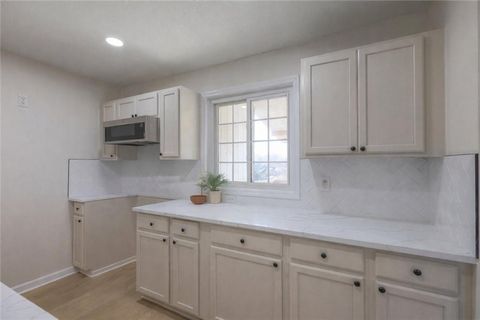 Tiny photo for 619 N Gallatin Street, Liberty, MO 64068 (MLS # 2601313)