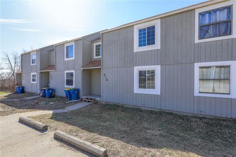 619 N Gallatin Street Liberty MO 64068