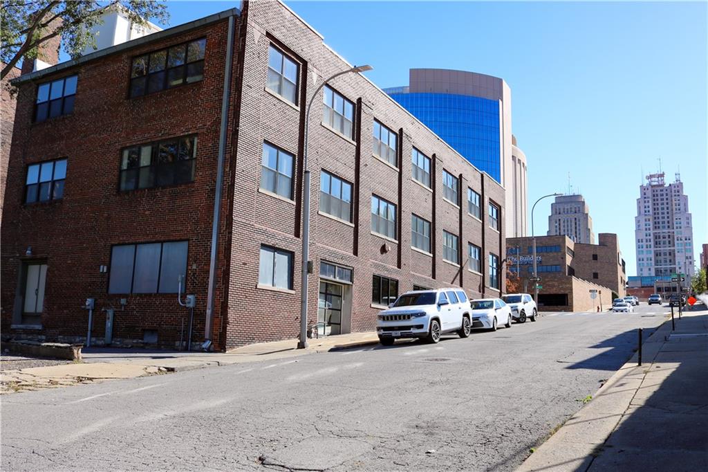 400 Admiral Boulevard