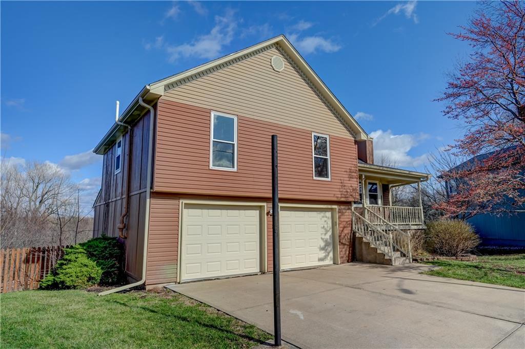 2501 NE Dale Hunter Trail